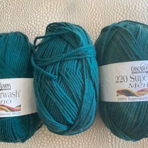 CASCADE 220 SUPERWASH MERINO - 3 SKEINS